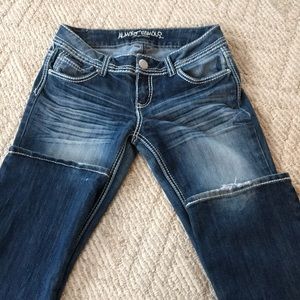 Almost Famous jeans size 9